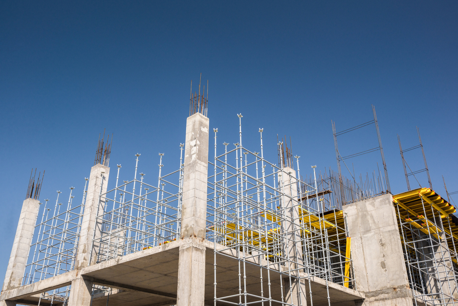 metal concrete structures